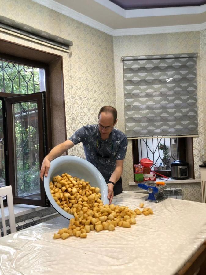 Homestay Jaisel Бишкек Екстериор снимка